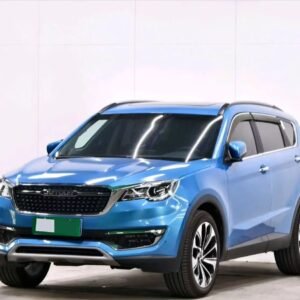Jetour X70 Plus 1.5T est un SUV familial moderne pouvant accueillir jusqu'à 7 personnes. Il dispose d'un moteur essence turbocompressé 1.5T développant 115 kW à 5 500 tr/min, 60000 km associé à une transmission à double embrayage 6 rapports selon la configuration présentée par Jetour Sénégal.
Avec son design moderne, son habitacle spacieux et ses nombreux équipements de confort et de sécurité, le X70 Plus constitue une solution intéressante pour les familles recherchant un SUV polyvalent au Sénégal.