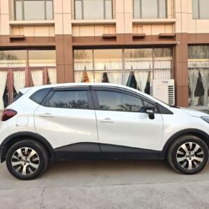 Renault Captur Style Urban 1.2 est un SUV compact conçu pour associer style, confort et polyvalence. Avec son design distinctif et son format adapté aux déplacements quotidiens, il constitue une option intéressante pour les automobilistes recherchant un véhicule urbain polyvalent. kilométrage 40000 km
Boîte de vitesse : Automatique
Dates d'immatriculation : 09-05-2019
Jusqu'au Port de Dakar